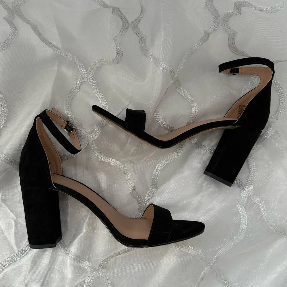 Steven Madden Girl Beella black block heels - Picture 1 of 9